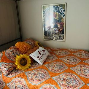 🌻NWT BOHO 5 PC REVERSIBLE QUILT SET